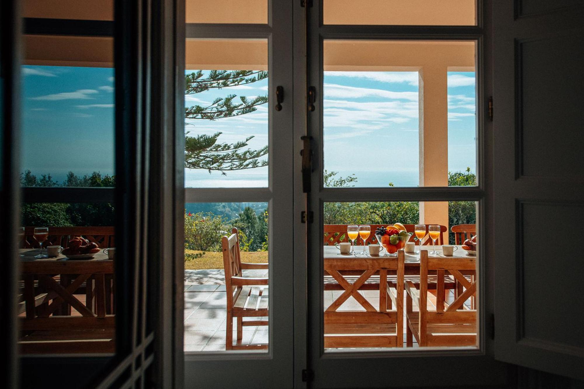Gran Villa Con Vistas Al Mar Y Piscina Privada Malaga Exterior photo